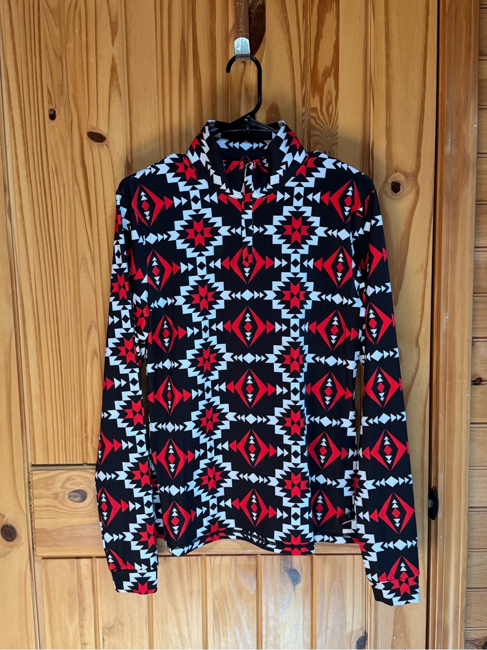 Women’s Black & Red Geometric Sun Shirt Mock Neck Top